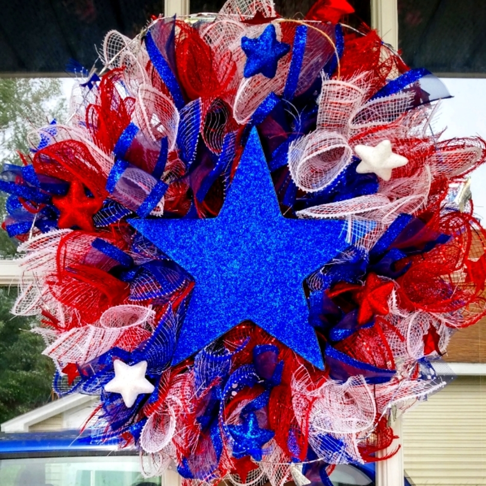 Patriotic wreath 11"
